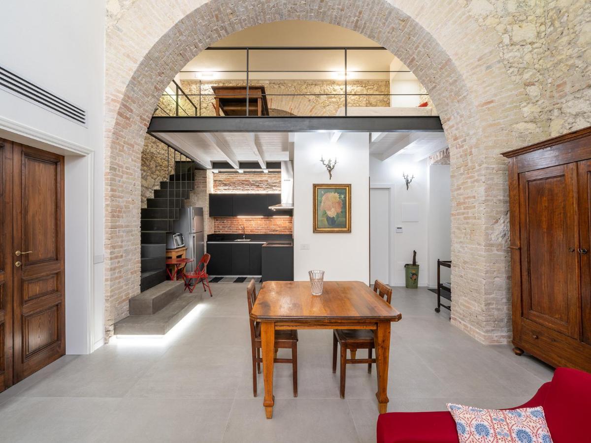 Massimo Boutique Apartment Cagliari Exteriör bild