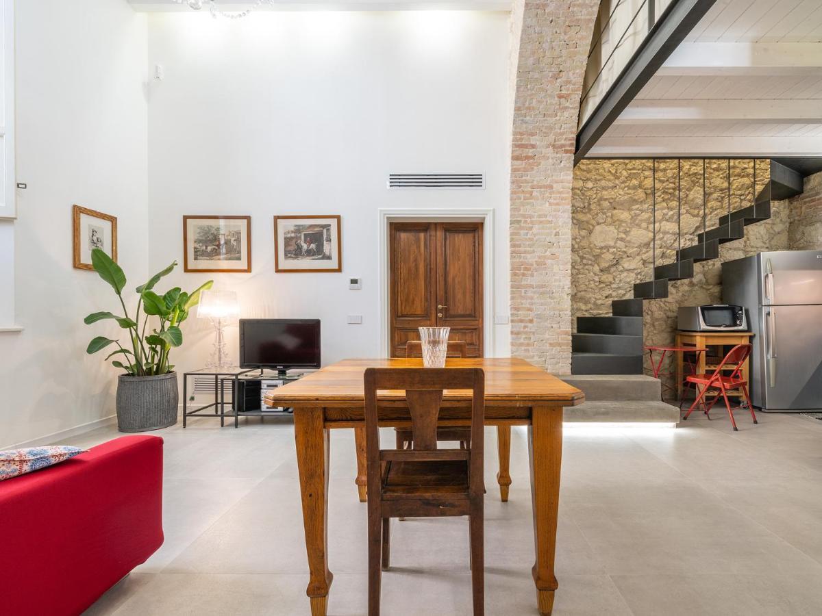 Massimo Boutique Apartment Cagliari Exteriör bild