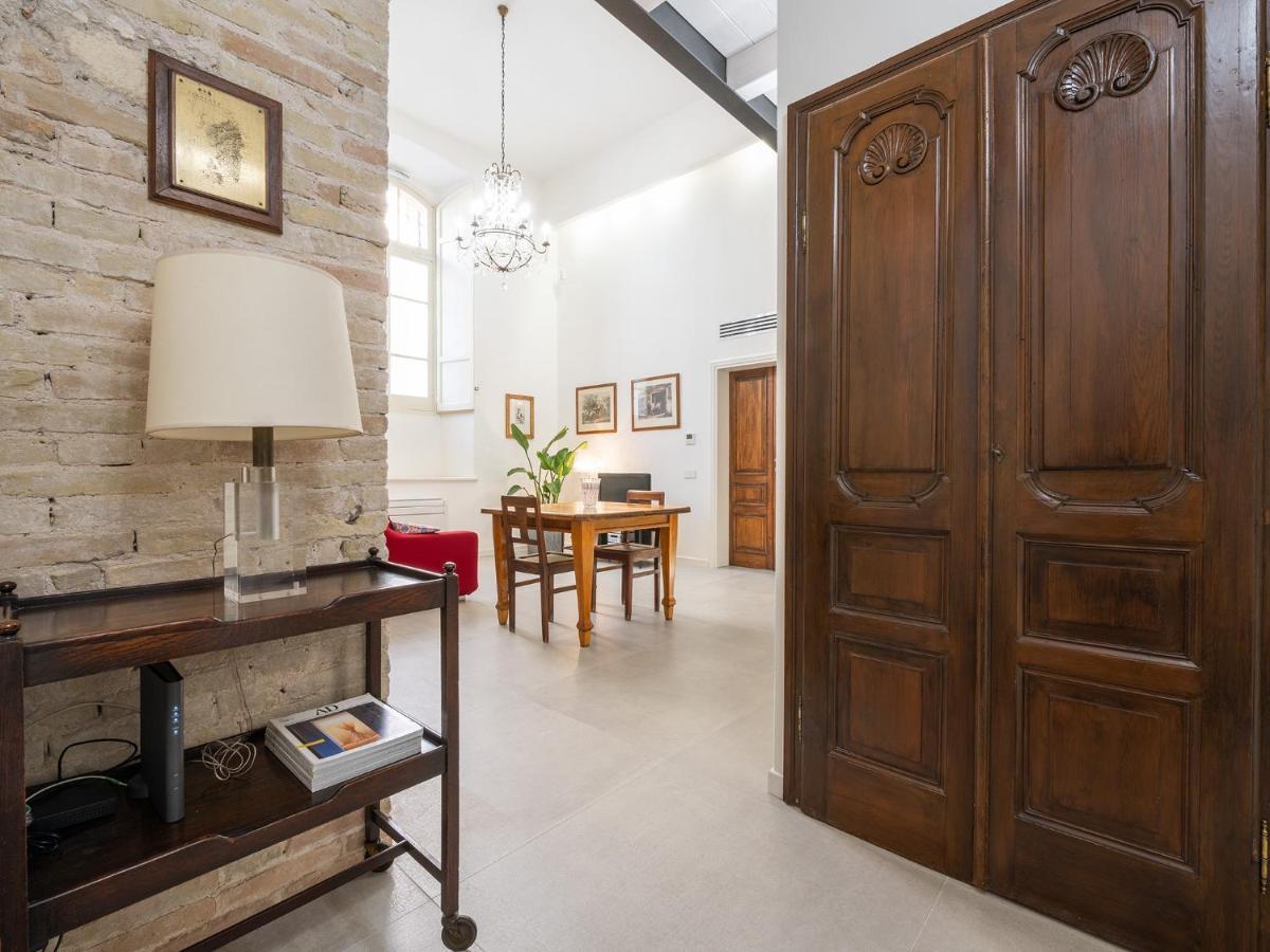 Massimo Boutique Apartment Cagliari Exteriör bild